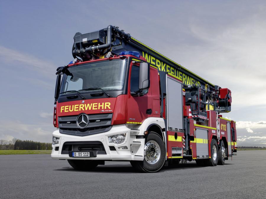  Mercedes-Benz Antos 2543 L Metz-Rosenbauer 2015 года  (фото 1 из 3)